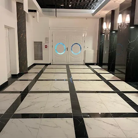 Hanza Loft 913 *